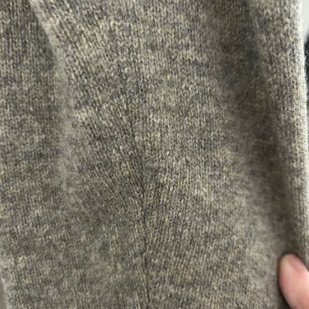 J Crew Men's 100% Lambs Wool Cowl Neck Sweater Size XL - Picture 4 of 6